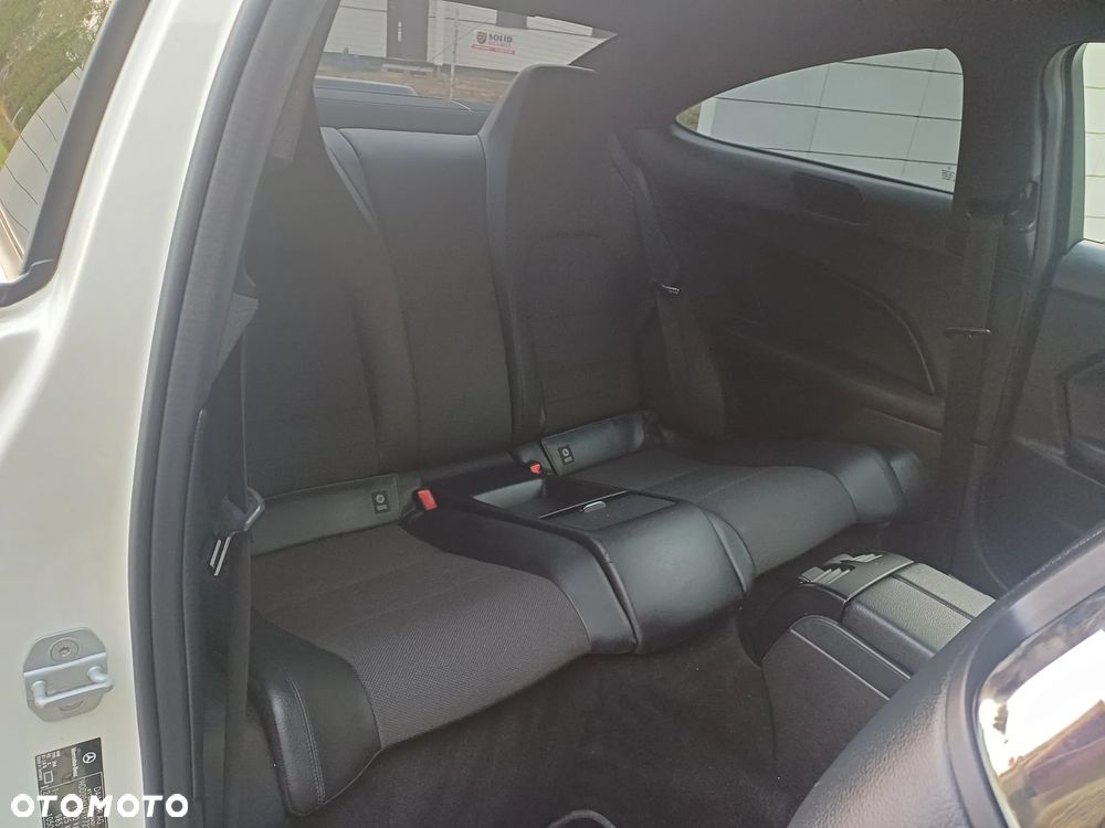 Mercedes-Benz Klasa C - 27