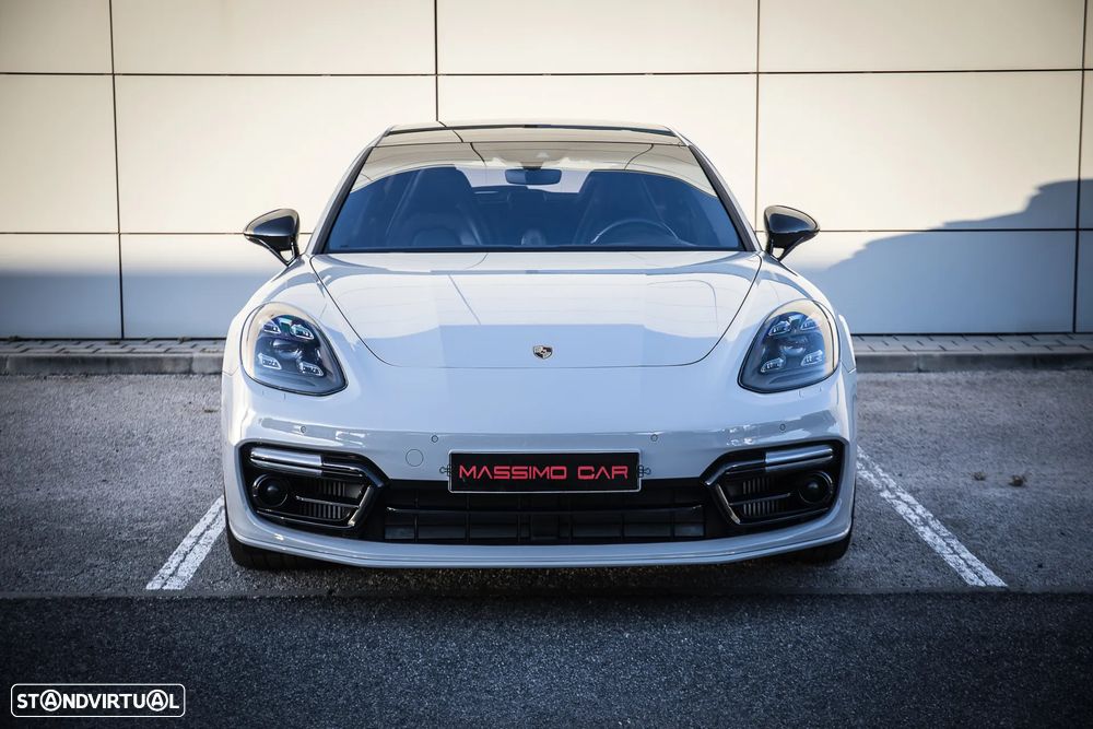 Porsche Panamera Sport Turismo 4 E-Hybrid Platinum Edition - 3