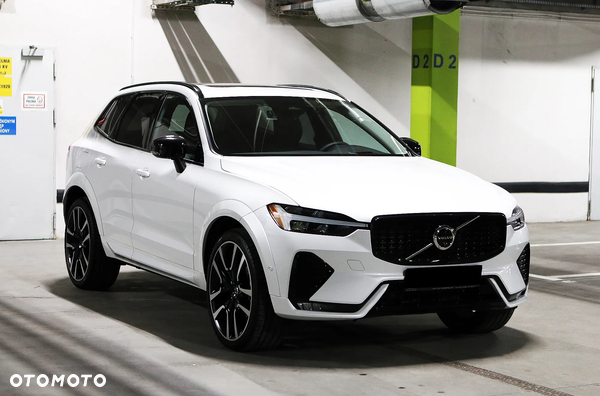 Volvo XC 60 B5 B AWD Ultimate Black Edition