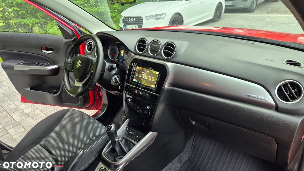 Suzuki Vitara 1.0 Boosterjet Premium 4WD - 7