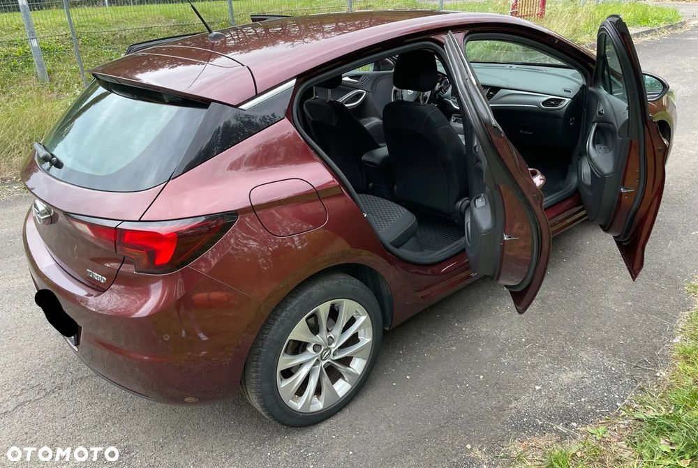 2018 Opel Astra, photograph 7