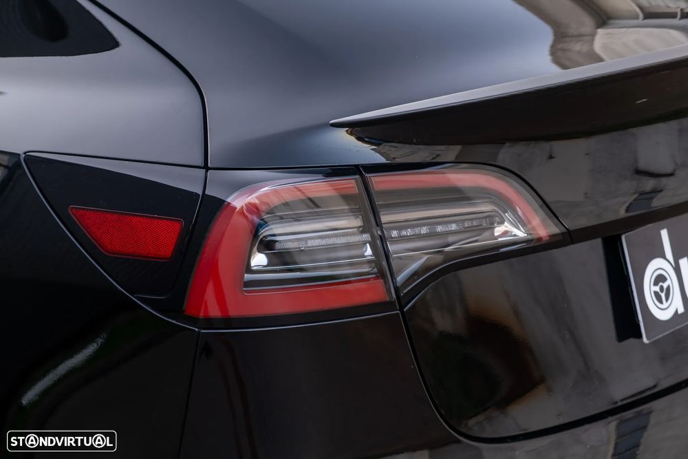 Tesla Model 3 Performance Dual Motor AWD - 12