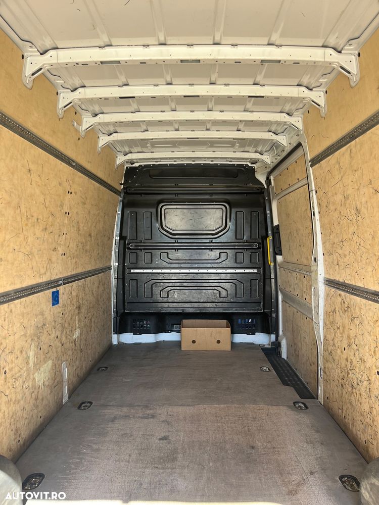 Volkswagen Crafter - 5