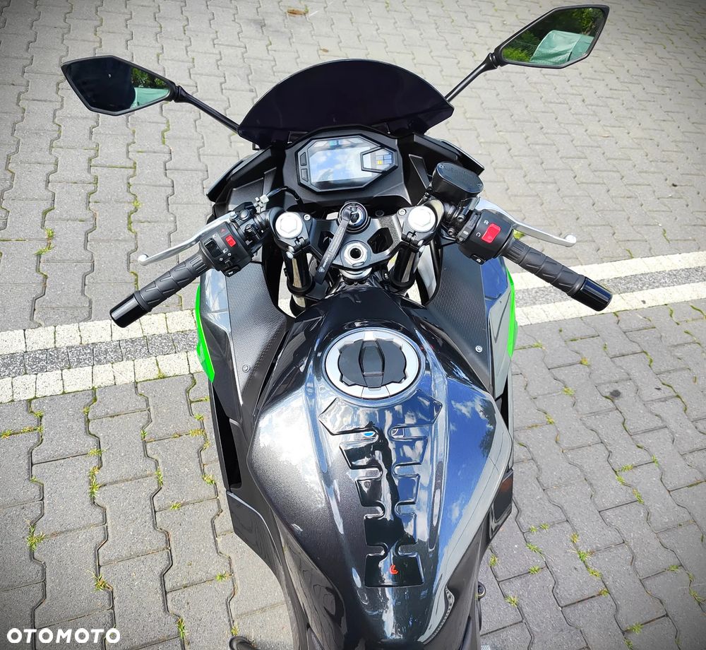 Kawasaki Ninja 500 - 8