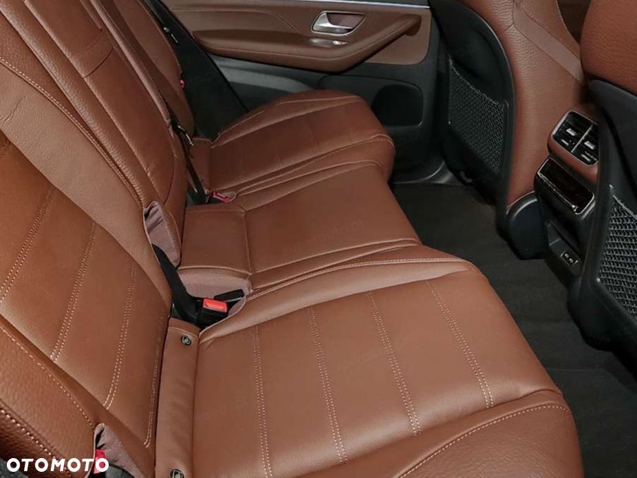 Mercedes-Benz GLE 300 d mHEV 4-Matic AMG Line - 13
