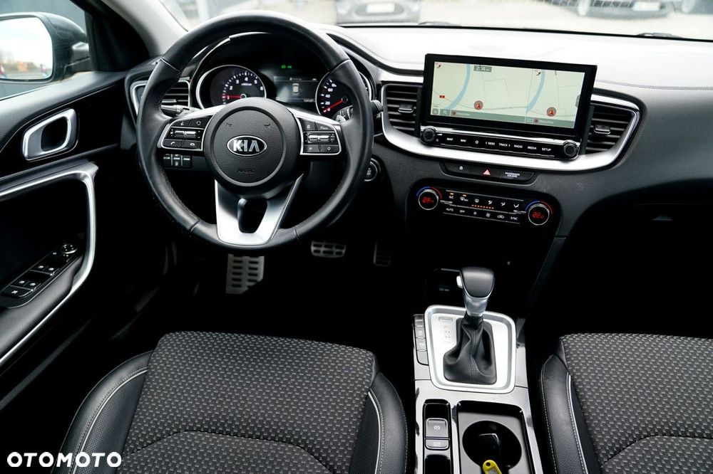 Kia XCeed - 21