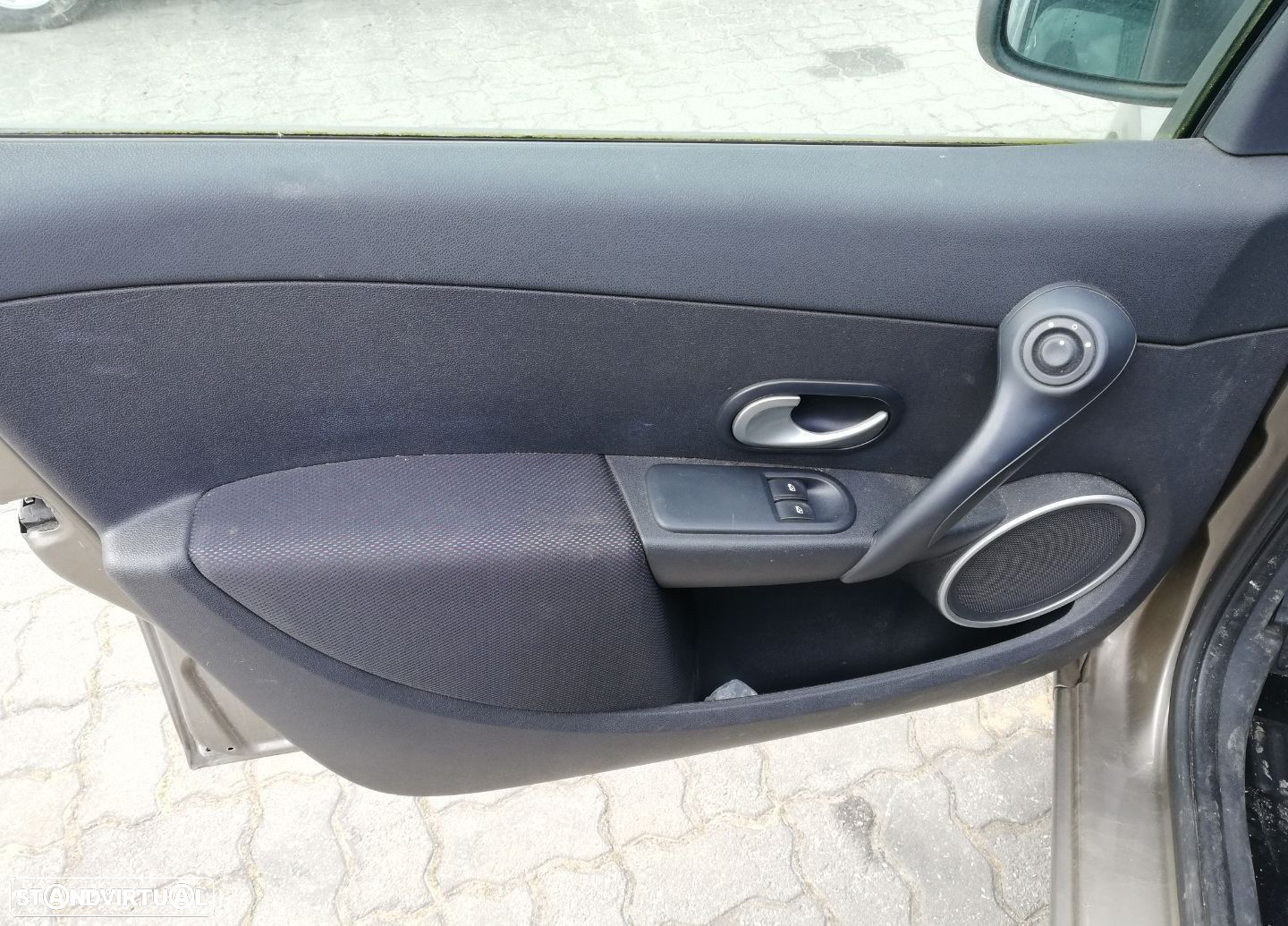 Peças Renault Clio III 2005 a 2010 - 56