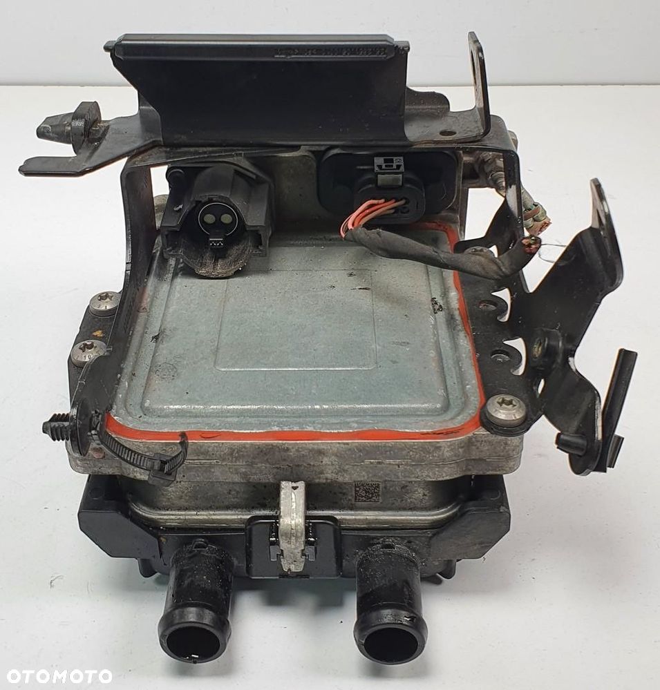 NAGRZEWNICA WYMIENNIK CIEPŁA HYBRYDA MERCEDES W213 A0008358403 - 2