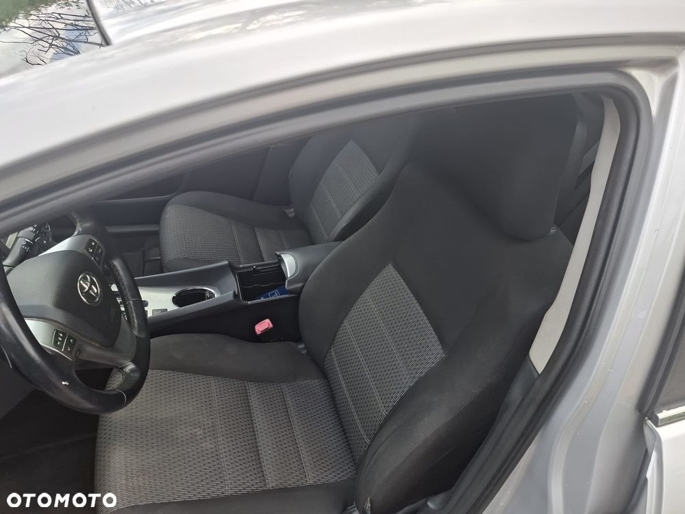 Toyota Avensis Touring Sports 1.8 Multidrive S Business Edition - 9