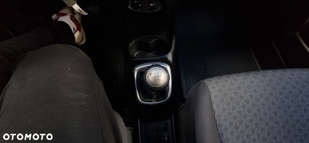 Toyota Yaris 1.33 Premium EU6 - 28