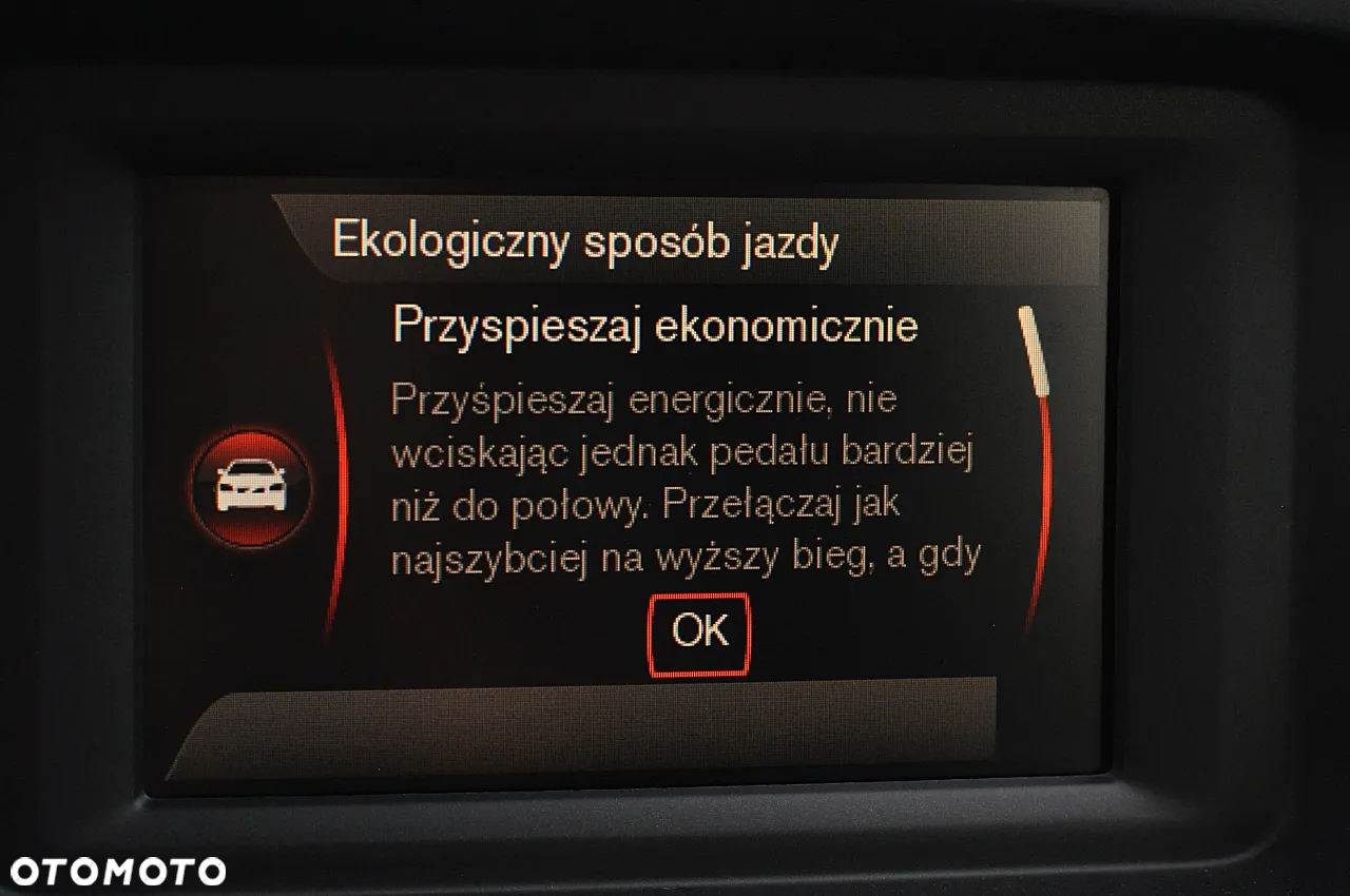 Volvo V40 D2 Momentum - 26