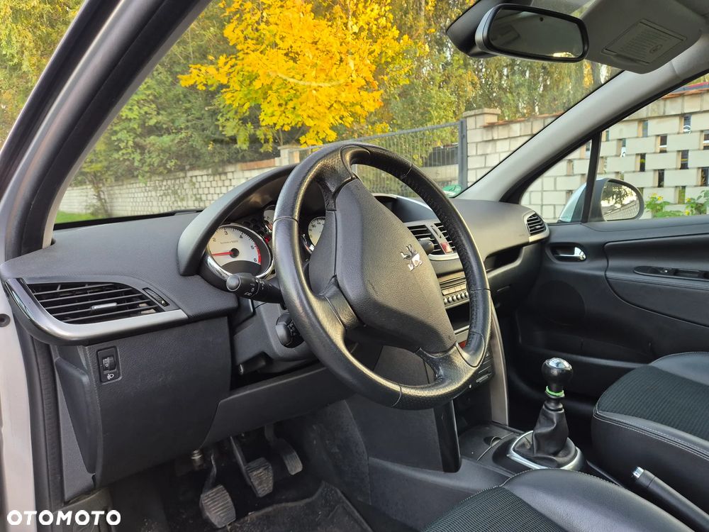 Peugeot 207 110 HDi FAP (Blue Lion) Premium - 18