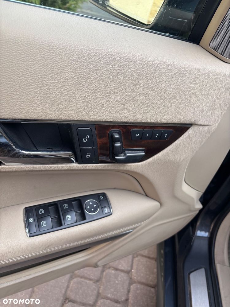 Mercedes-Benz Klasa E 500 7G-TRONIC Elegance - 17