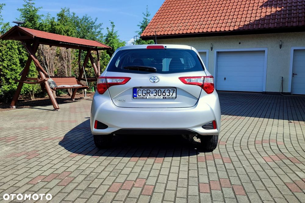 Toyota Yaris 1.0 Premium - 27