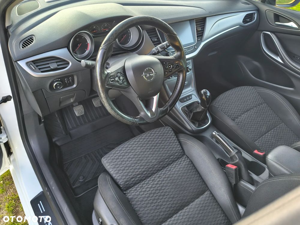 Opel Astra 1.6 CDTI Enjoy - 22