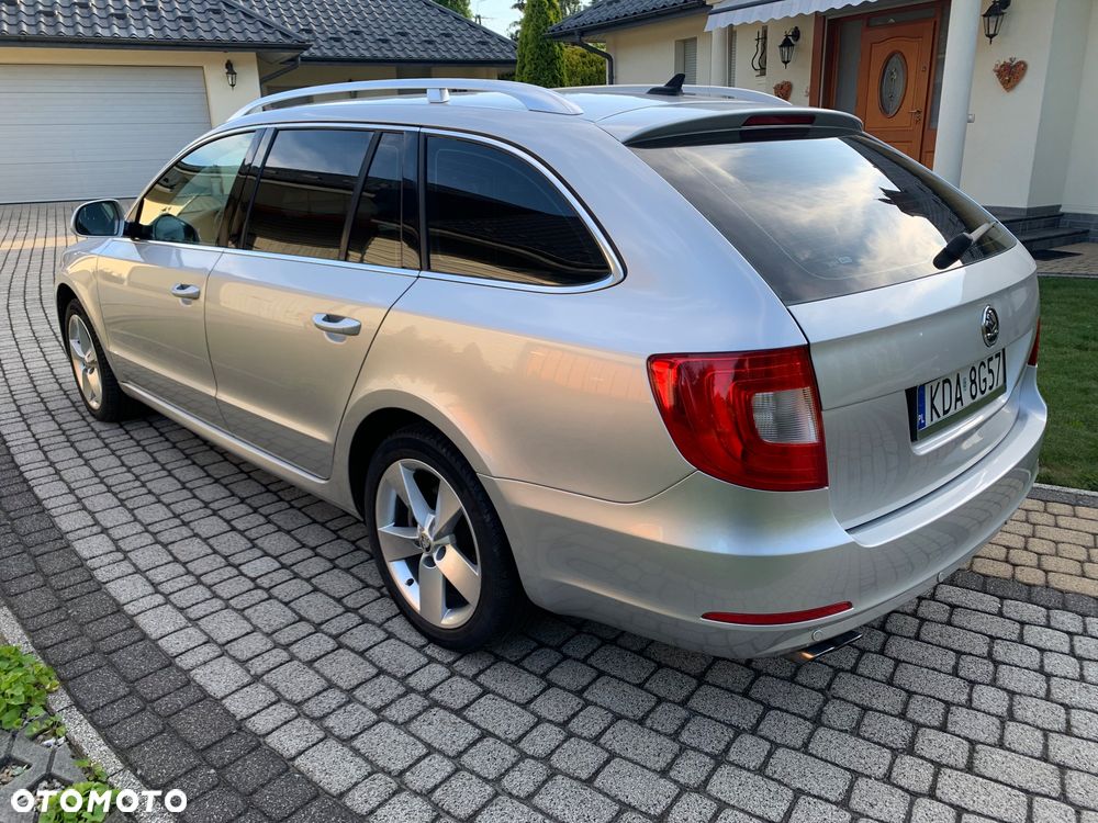 Skoda Superb 2.0 TDI 4x4 Exclusive - 4