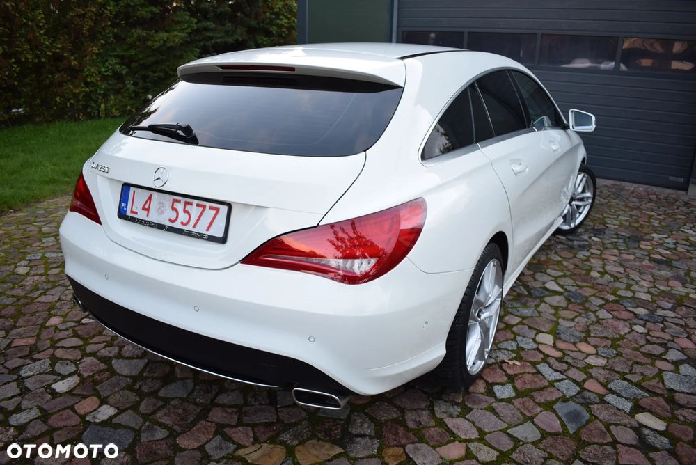 Mercedes-Benz CLA Shooting Brake 250 7G-DCT - 10