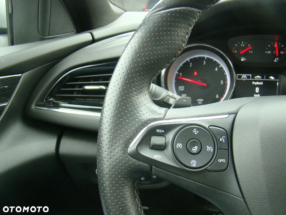 Opel Insignia 2.0 BiTurbo 4x4 Innovation - 26