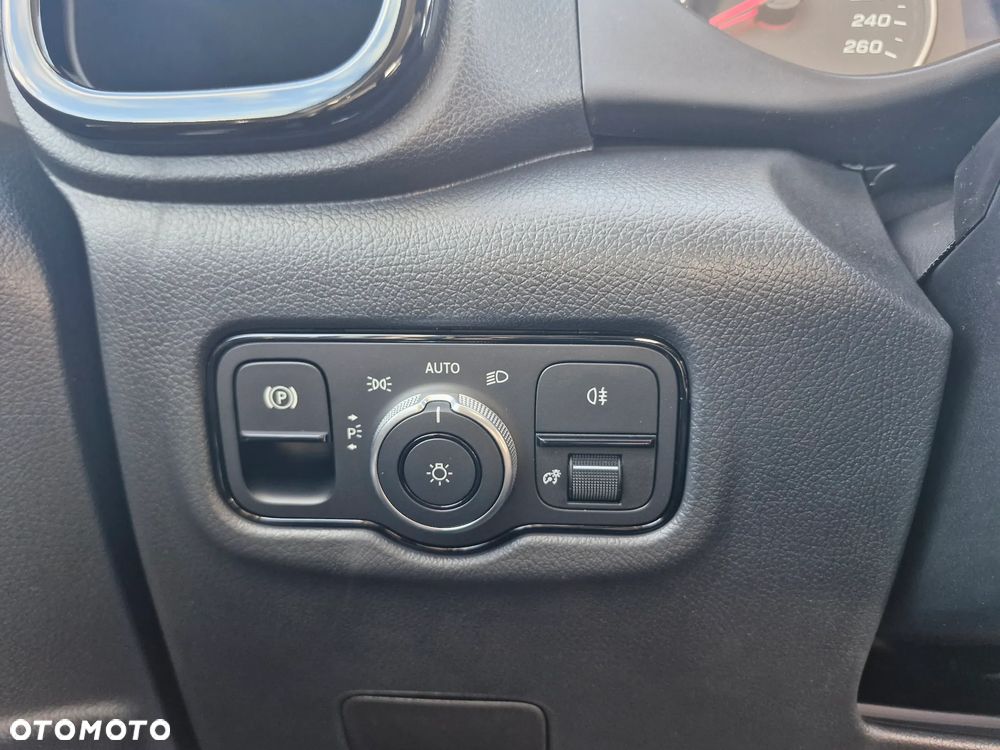 Mercedes-Benz Vito - 20
