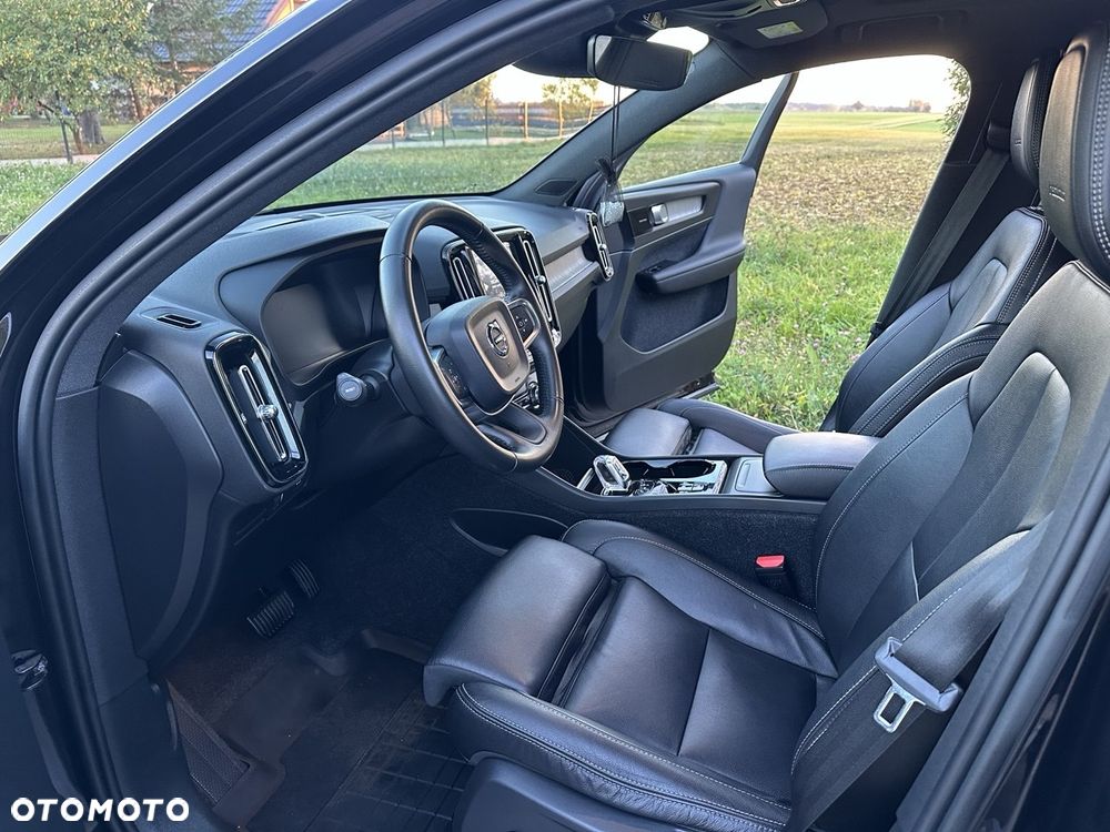 Volvo XC 40 D4 AWD Geartronic Inscription - 25