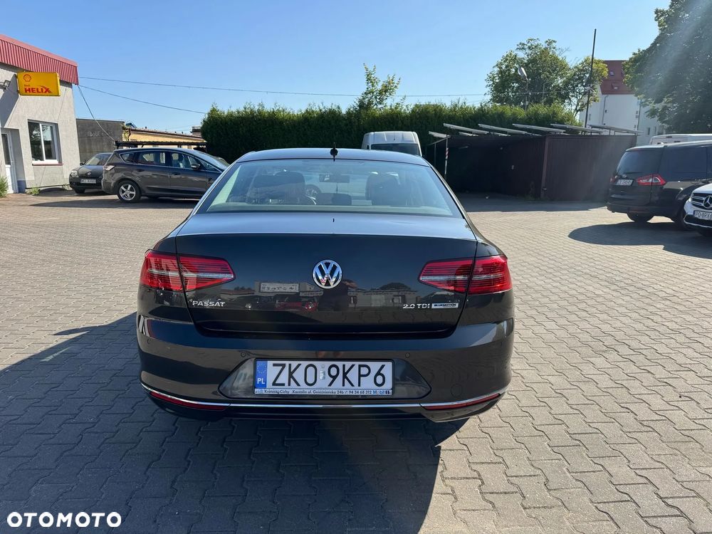 Volkswagen Passat - 14