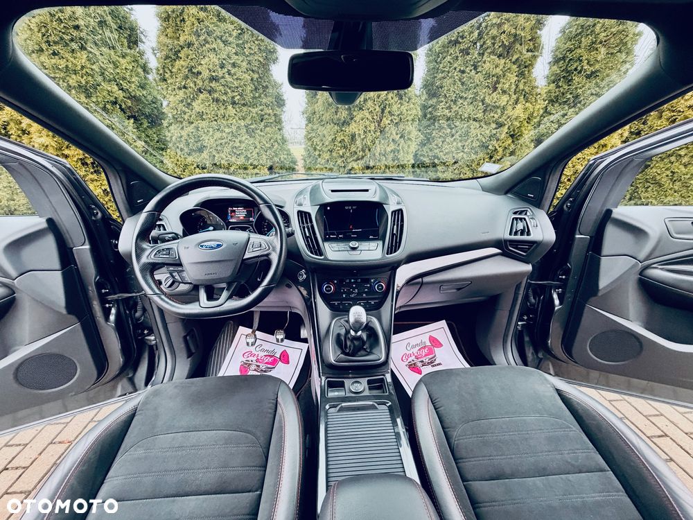 Ford Kuga 1.5 EcoBoost 2x4 ST-Line - 8