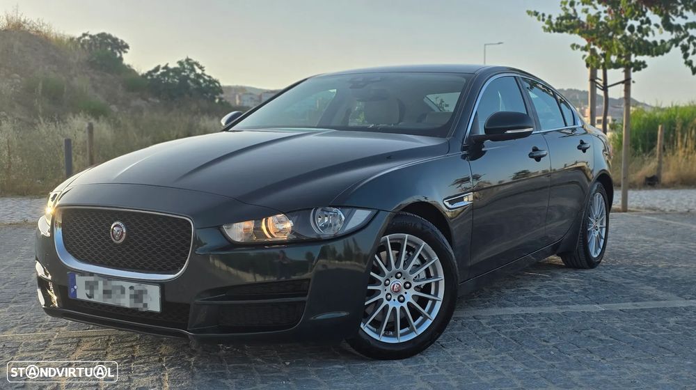 Jaguar XE 2.0 D Portfolio Aut. - 1