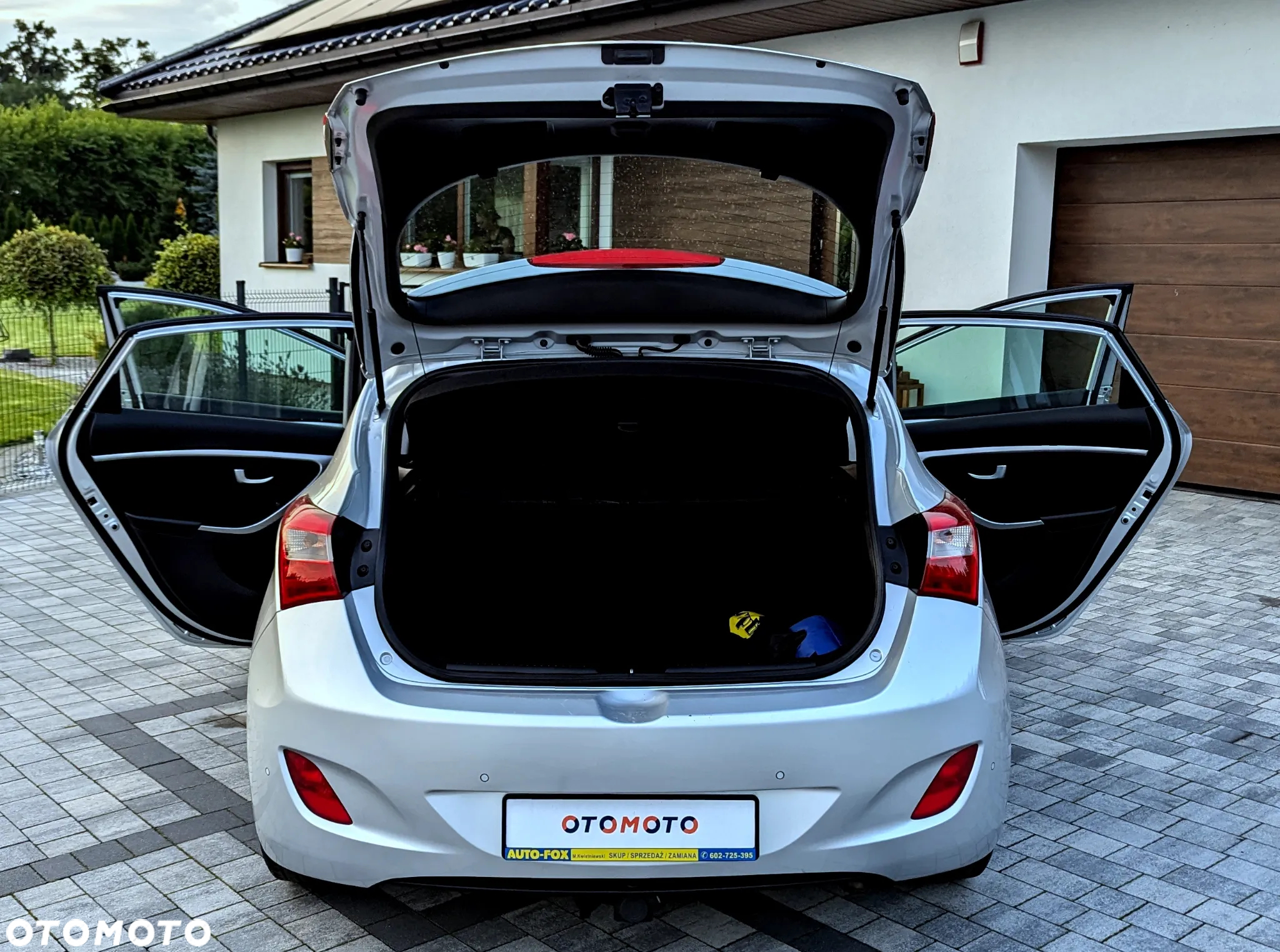 Hyundai i30 1.6 GDI Premium - 12