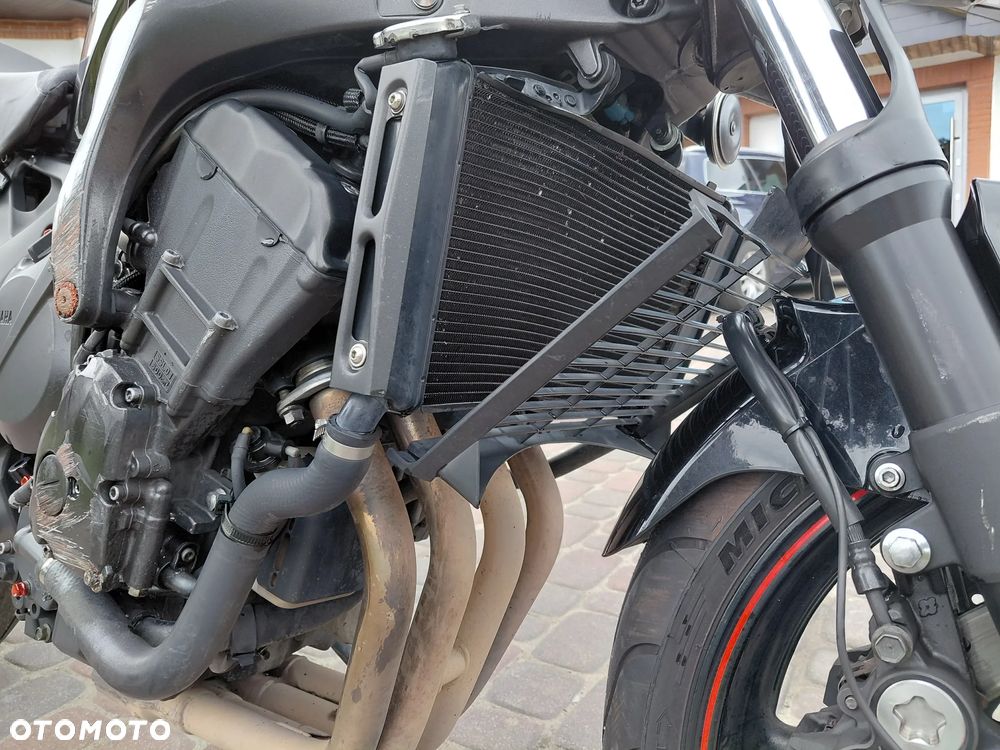 Yamaha FZ6 - 10