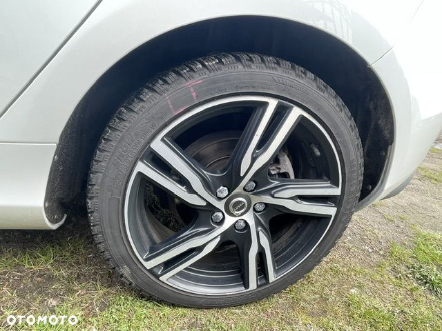 Volvo V40 ver-d3-geartronic-rdesign - 8