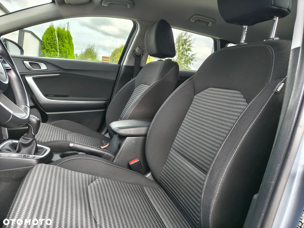 Kia Ceed 1.5 T-GDI M - 11