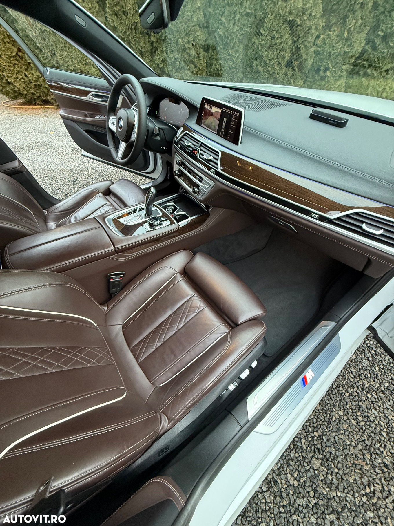 BMW Seria 7 740d xDrive - 26