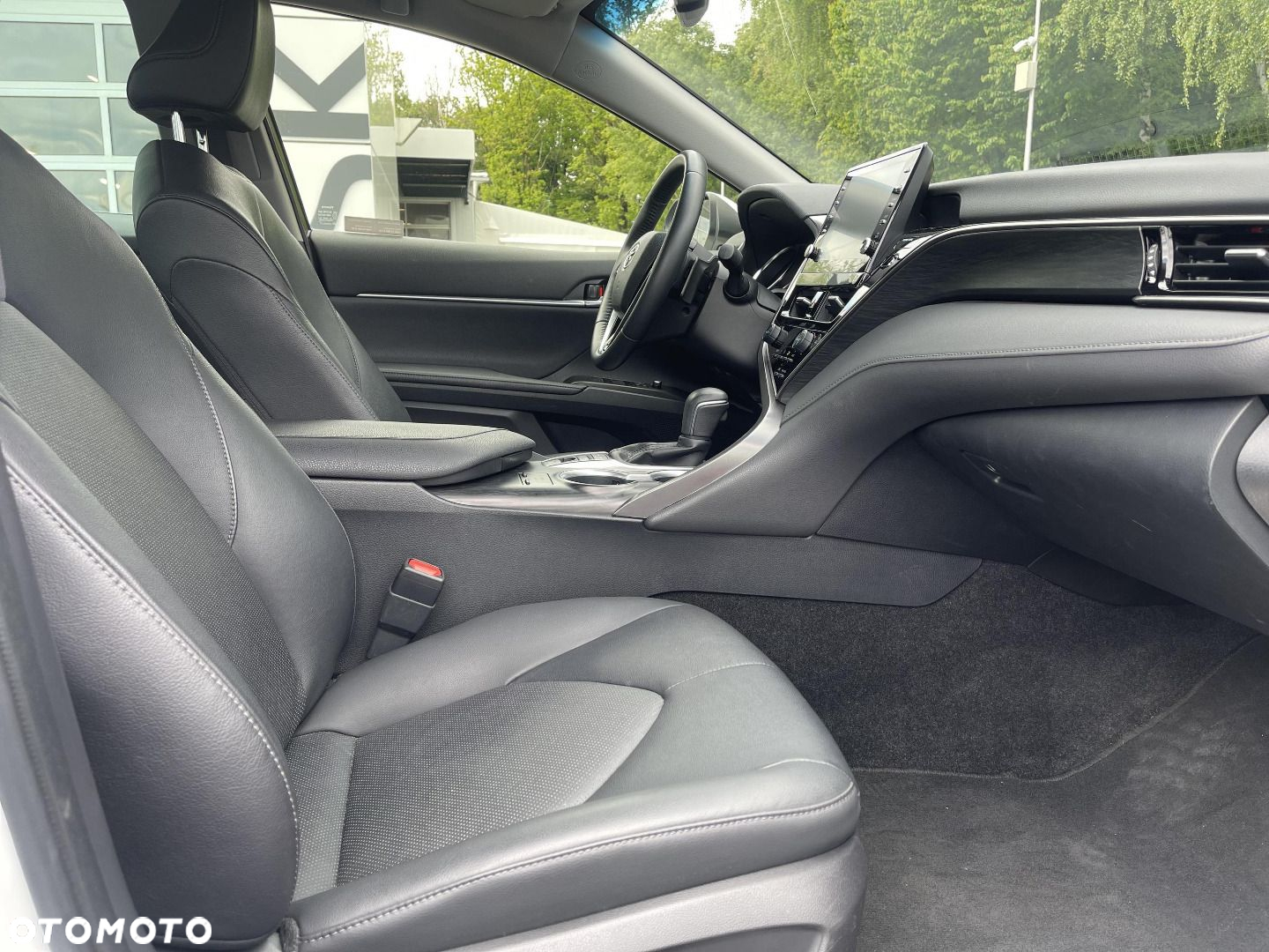 Toyota Camry - 8
