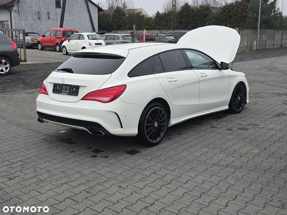 Mercedes-Benz CLA 180 AMG Line - 9