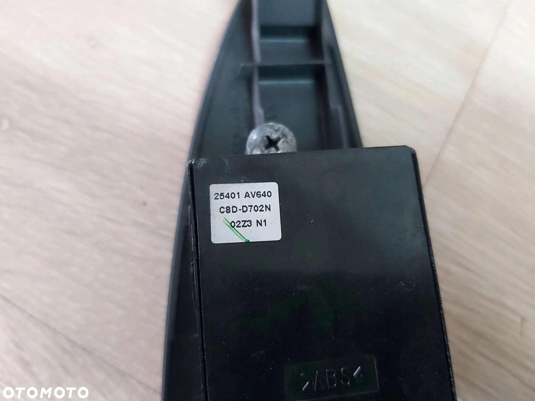 Nissan Primera P12 panel przełącznik szyb lewy przód 25401-AV640 - 6