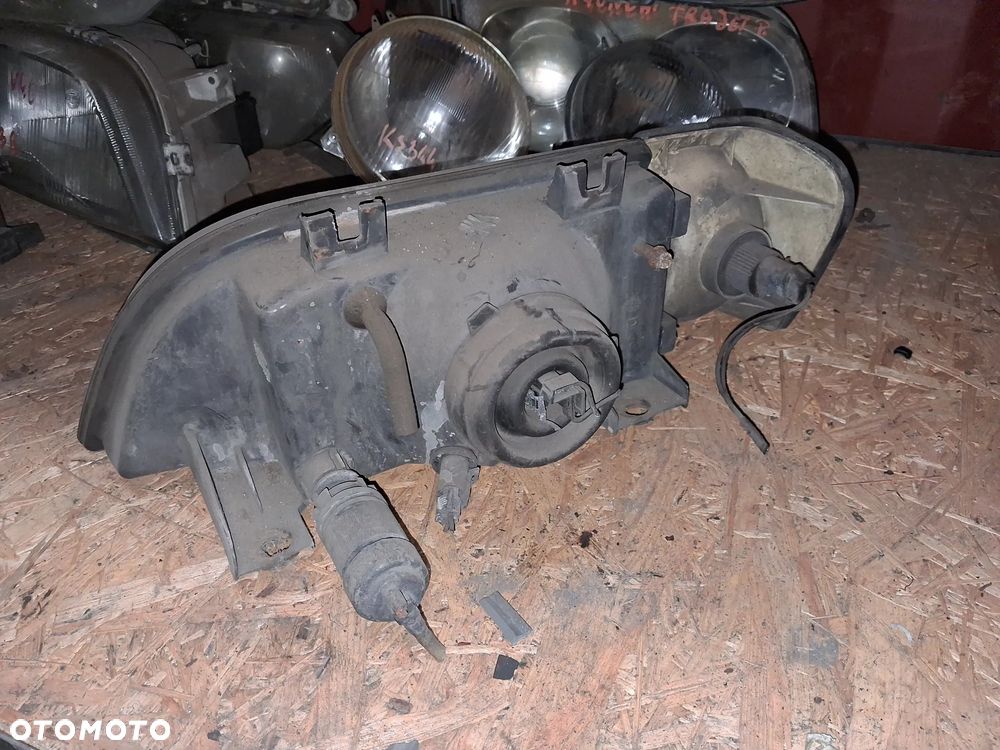 Reflektor LAMPA PRZÓD PRAWY PRAWA FSO POLONEZ - 2