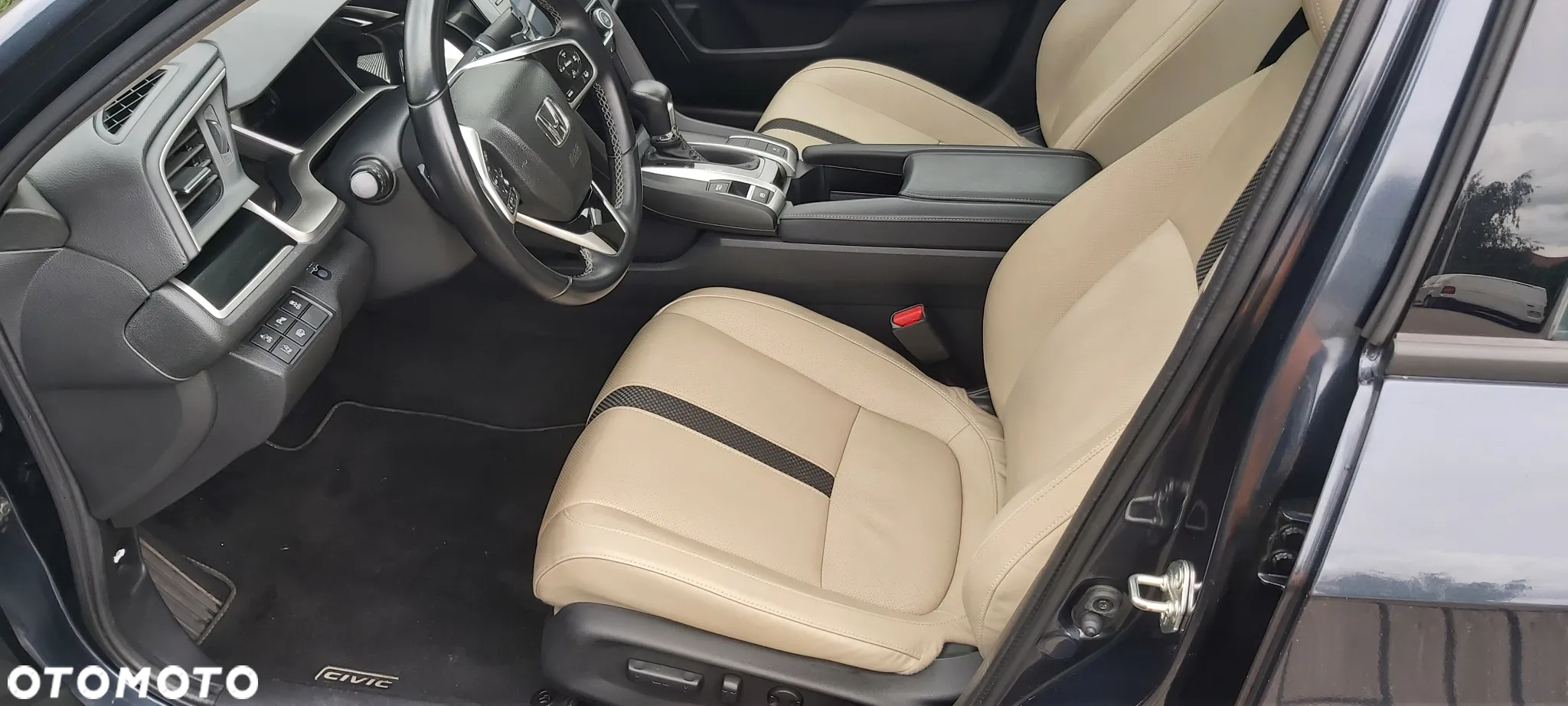 Honda Civic 1.5 T Executive CVT - 11