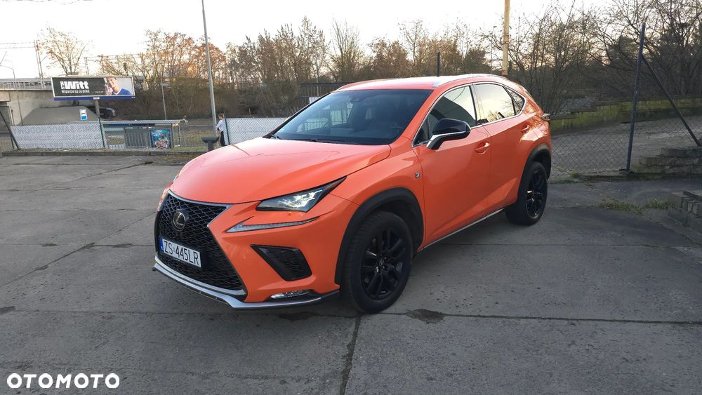 Lexus NX 300 F Sport AWD - 2