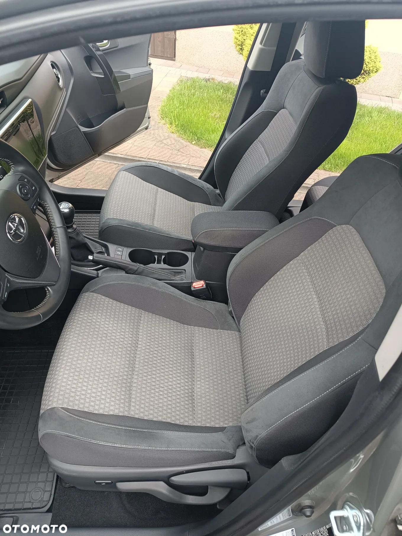 Toyota Auris 1.2 Turbo Team Deutschland - 9