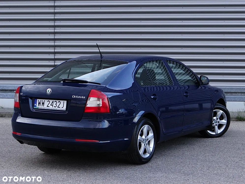 Skoda Octavia 1.6 TDI Family DSG - 17