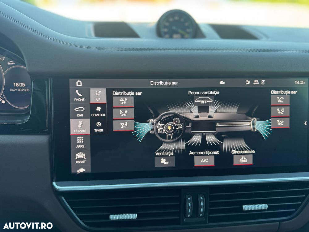 Porsche Cayenne E-Hybrid Tiptronic S - 35