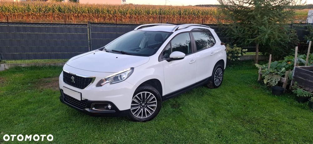 Peugeot 2008 1.2 Pure Tech Style EU6 - 31