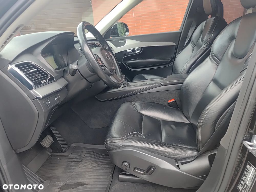 Volvo XC 90 D5 AWD Geartronic Inscription - 11