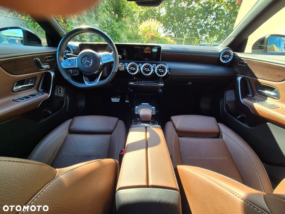 Mercedes-Benz CLA 250 4-Matic AMG Line 7G-DCT - 13