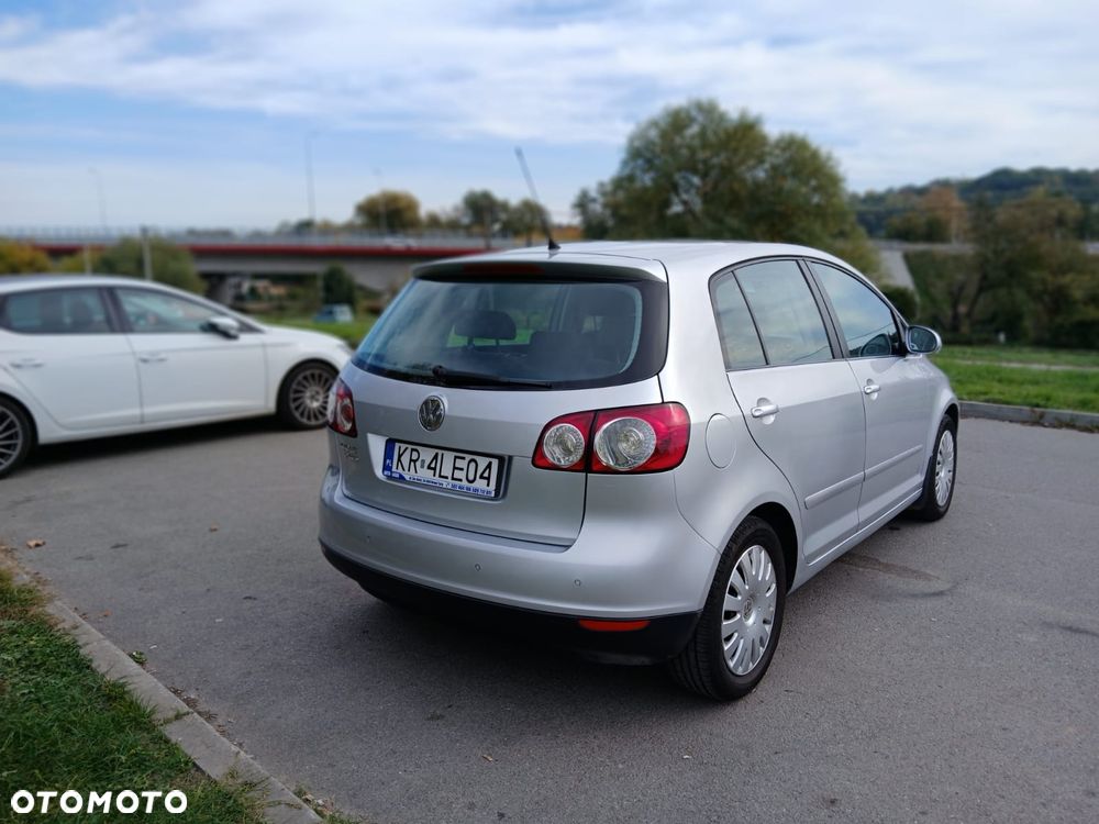 Volkswagen Golf - 2