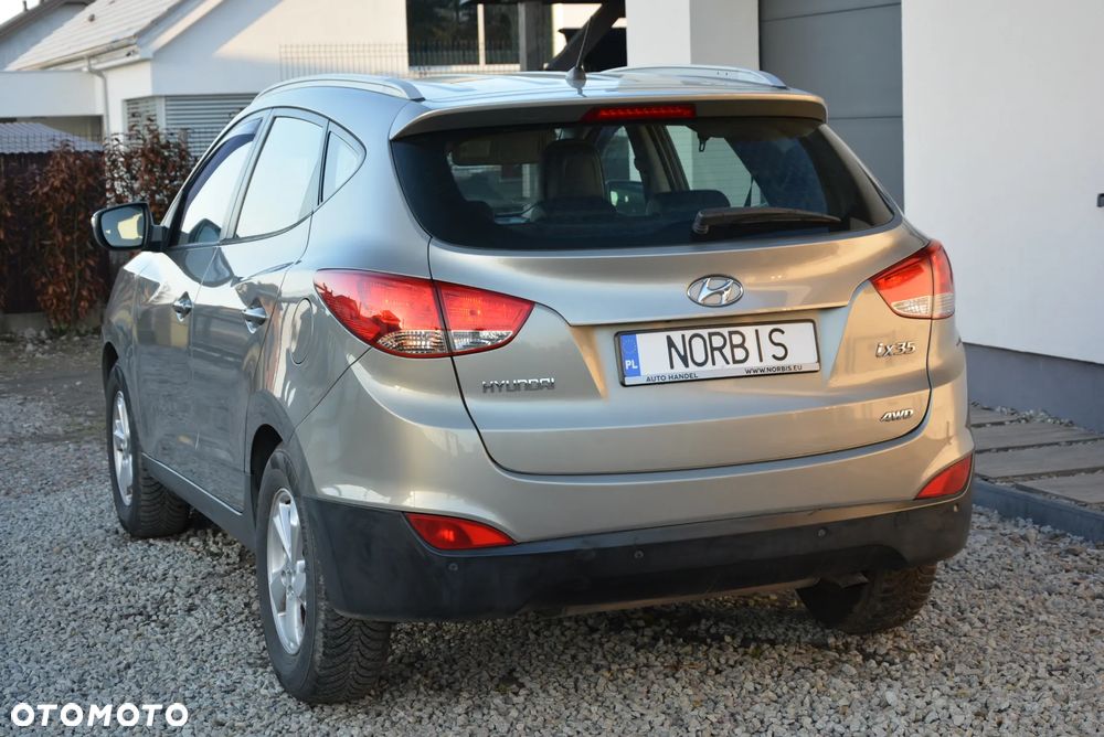 Hyundai ix35 - 12