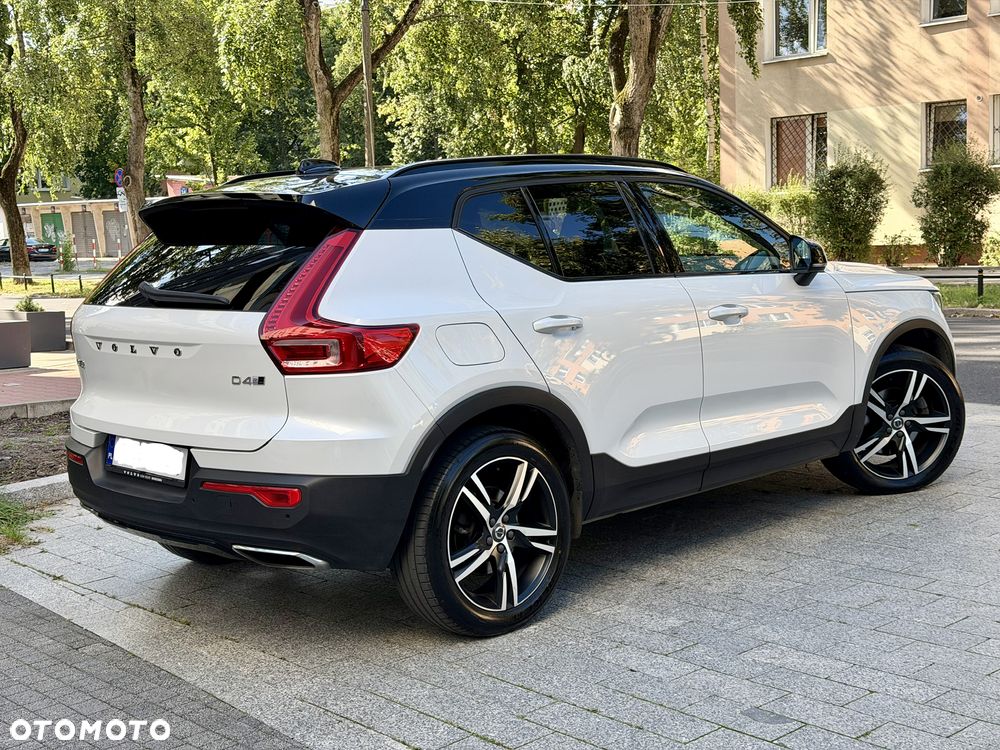 Volvo XC 40 D4 AWD R-Design - 6