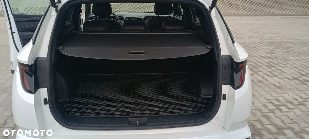 Hyundai Tucson 1.6 T-GDi HEV N-Line 4WD - 16