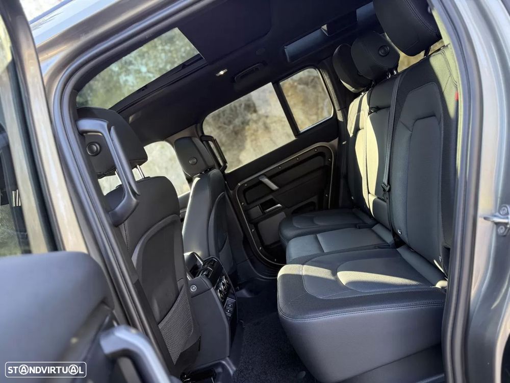 Land Rover Defender 2.0 P400e 110 AWD X-Dynamic HSE - 22