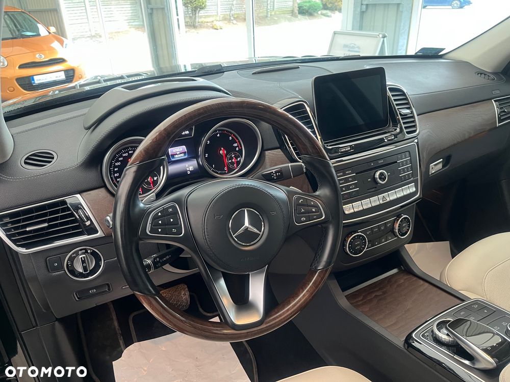Mercedes-Benz GLS 350 d 4-Matic - 17